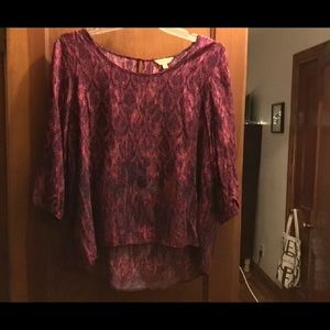 Hi-lo silky blouse